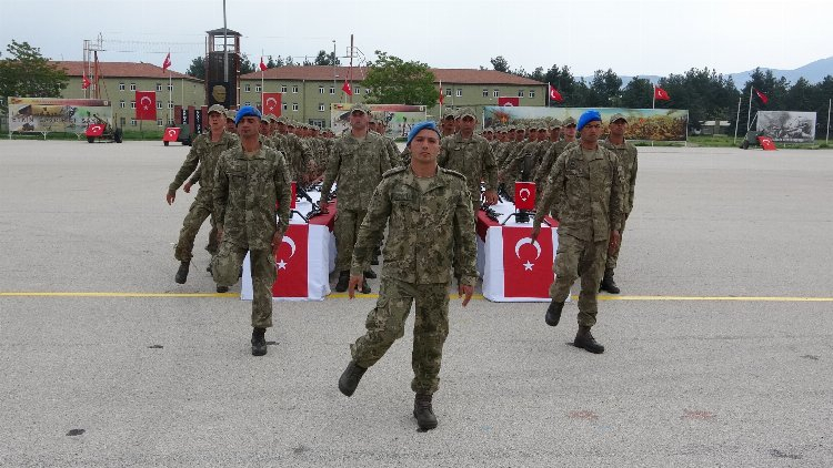 Isparta'da sözleşmeli erler yemin etti - Bursa Hayat Gazetesi-2