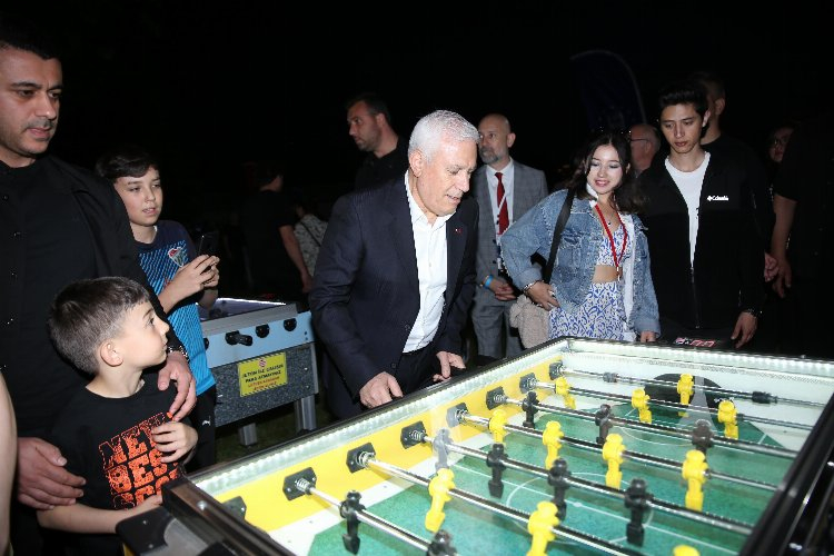 ‘Gençlik Şenliği’ Hüdavendigar Kent Parkı’nda doyasıya yaşanıyor - Bursa Hayat Gazetesi