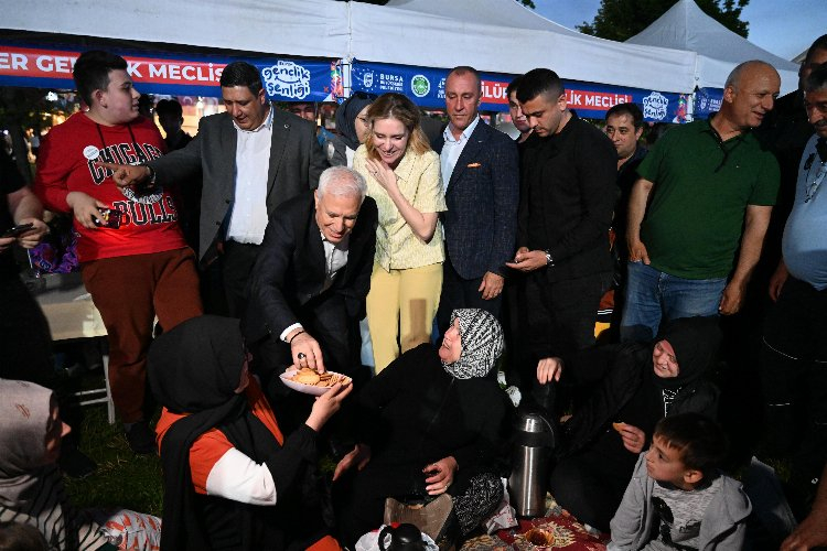 ‘Gençlik Şenliği’ Hüdavendigar Kent Parkı’nda doyasıya yaşanıyor - Bursa Hayat Gazetesi