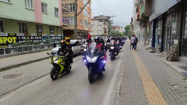 Bursa'da Orhangazi Motosiklet Kulübü üyelerinden 19 Mayıs konvoyu - Bursa Hayat Gazetesi-3
