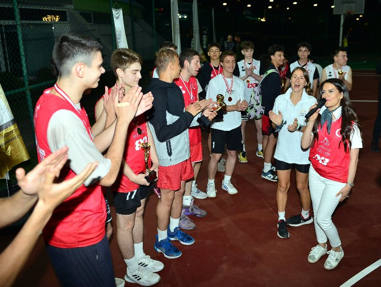 Bursa'da YASAV'dan 19 Mayıs'a özel turnuva - Bursa Hayat Gazetesi-2