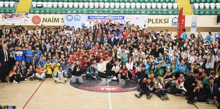Yıldırım'da okul sporları ilçe şenliklerinde görkemli final - Bursa Hayat Gazetesi-4