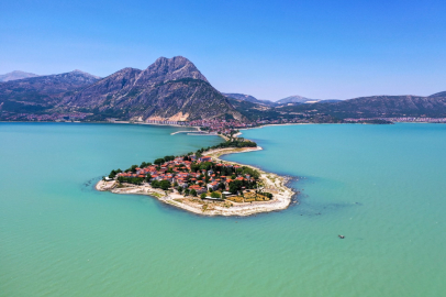 Eğirdir Gölü için tehlike çanları çalıyor!