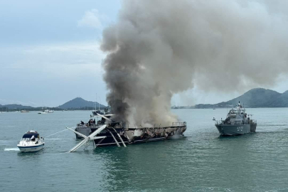 Tayland'da milyon dolarlık lüks yatta yangın