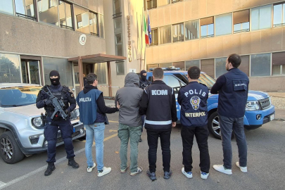 Bakan Yerlikaya duyurdu: Suç örgütü lideri Barış Boyun yakalandı!