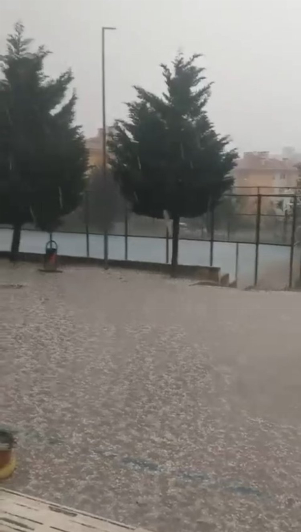 Bursa'da ceviz büyüklüğünde dolu yağdı - Bursa Hayat Gazetesi-3