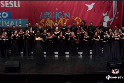 Nilüfer Çoksesli Korosu Bursa'ya 2 ödülle döndü