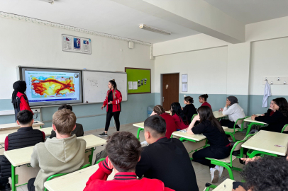 Bursa'da liselilere doğal afet farkındalık eğitimi