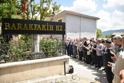 Orhan Gazi'nin fıkıh hocası Barakfakih, kabri başında anıldı