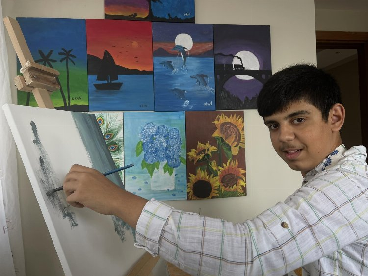 Dedesini çizdiği resimle yeteneği keşfedildi! Otizmli Okan'ın resimleri hayran bırakıyor - Bursa Hayat Gazetesi-3