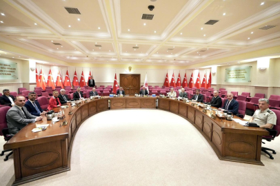 Milli Savunma Bakanı Yaşar Güler, Erzurum heyetini kabul etti!