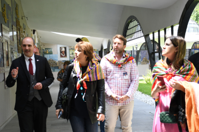 Osmanlı'ya başkentlik yapan şehirler yabancı gazetecilere tanıtıldı