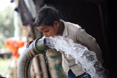 Hindistan'da aşırı sıcaklara bağlı can kayıpları artıyor
