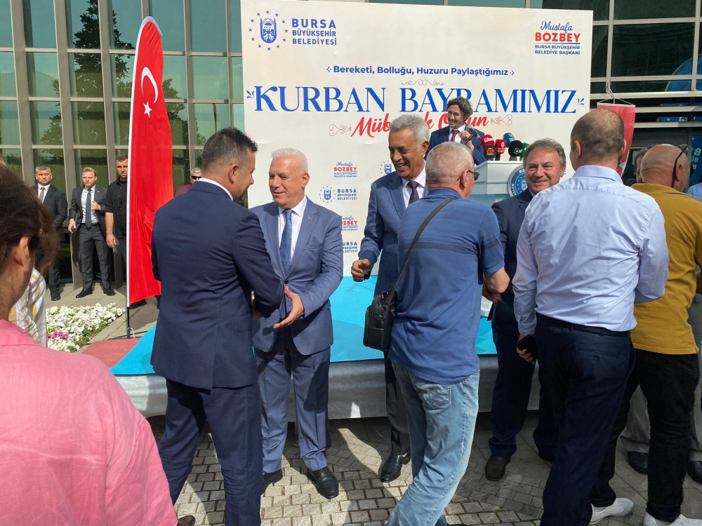 Başkan Bozbey belediye personeliyle bayramlaştı - Bursa Hayat Gazetesi-6