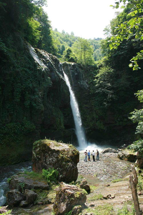 Karadeniz Bölgesi'nin en büyük şelalesi: Ohtamış Şelalesi -Bursa Hayat Gazetesi-2