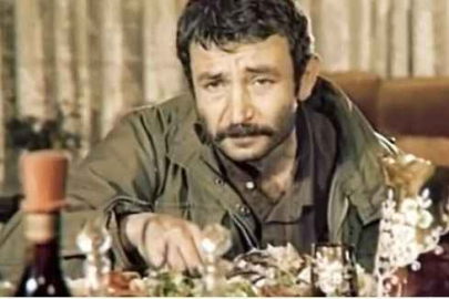 Ajlan Aktuğ kimdir? Ajlan Aktuğ'un hayatı, filmografisi ve vefatı...