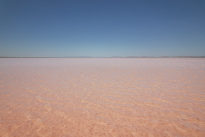 'Pembe' gölü görenler şaştı kaldı!