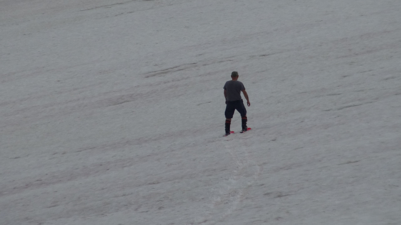 3 bin rakımlı tepede yaz ayında kayak keyfi - Bursa Hayat Gazetesi-2