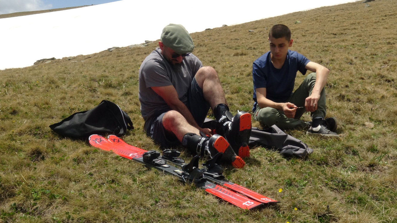 3 bin rakımlı tepede yaz ayında kayak keyfi - Bursa Hayat Gazetesi-4