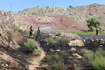 İki farklı bölgedeki otluk alanda yangın!