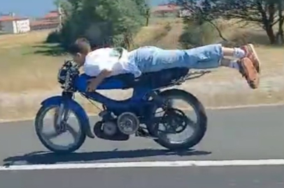 Motosikletiyle faciaya davetiye çıkardı!