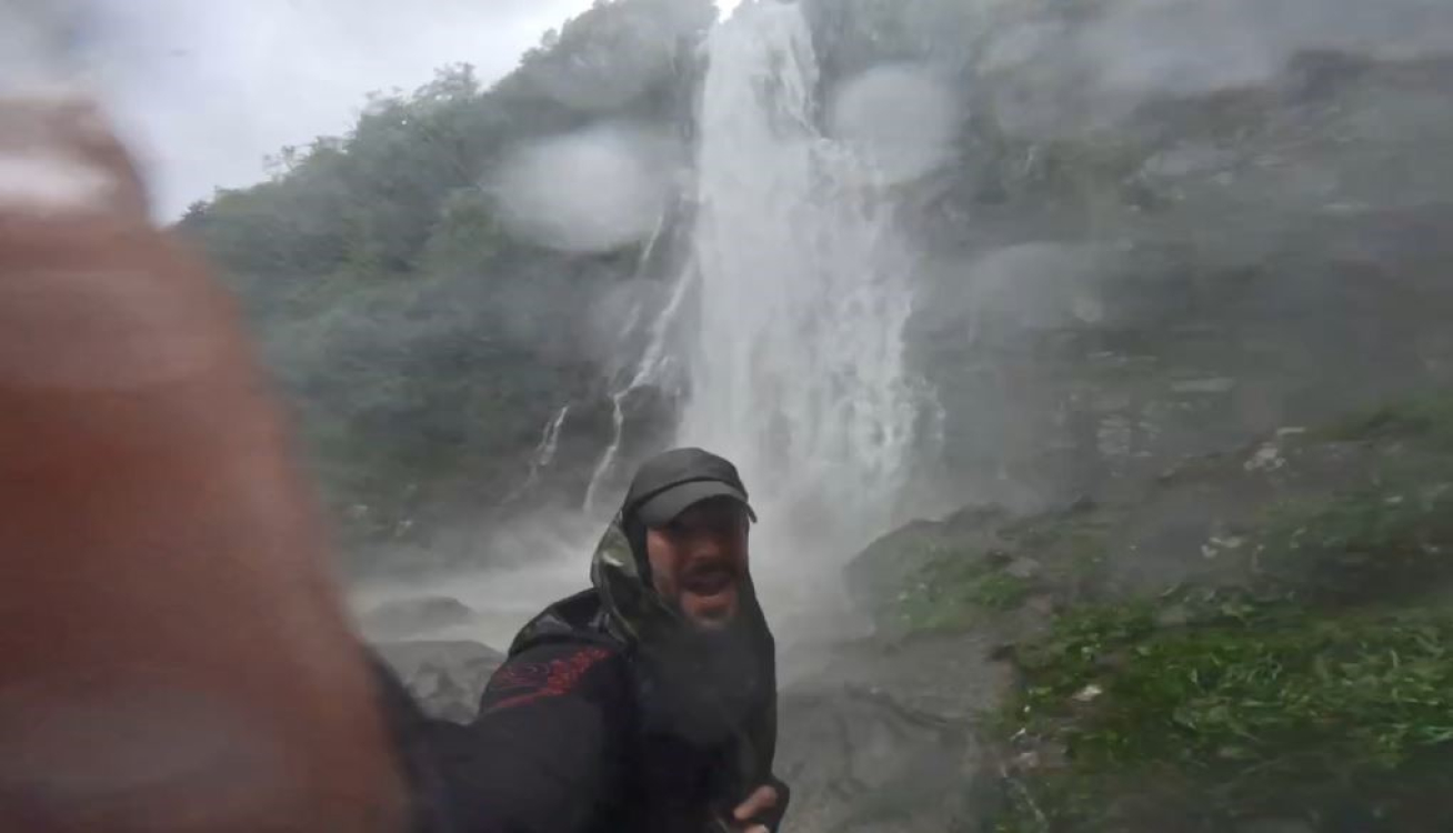 Bursa'dan gezmeye gittikleri Mençuna Şelalesi'nde zor anlar yaşadılar - Bursa Hayat Gazetesi-2