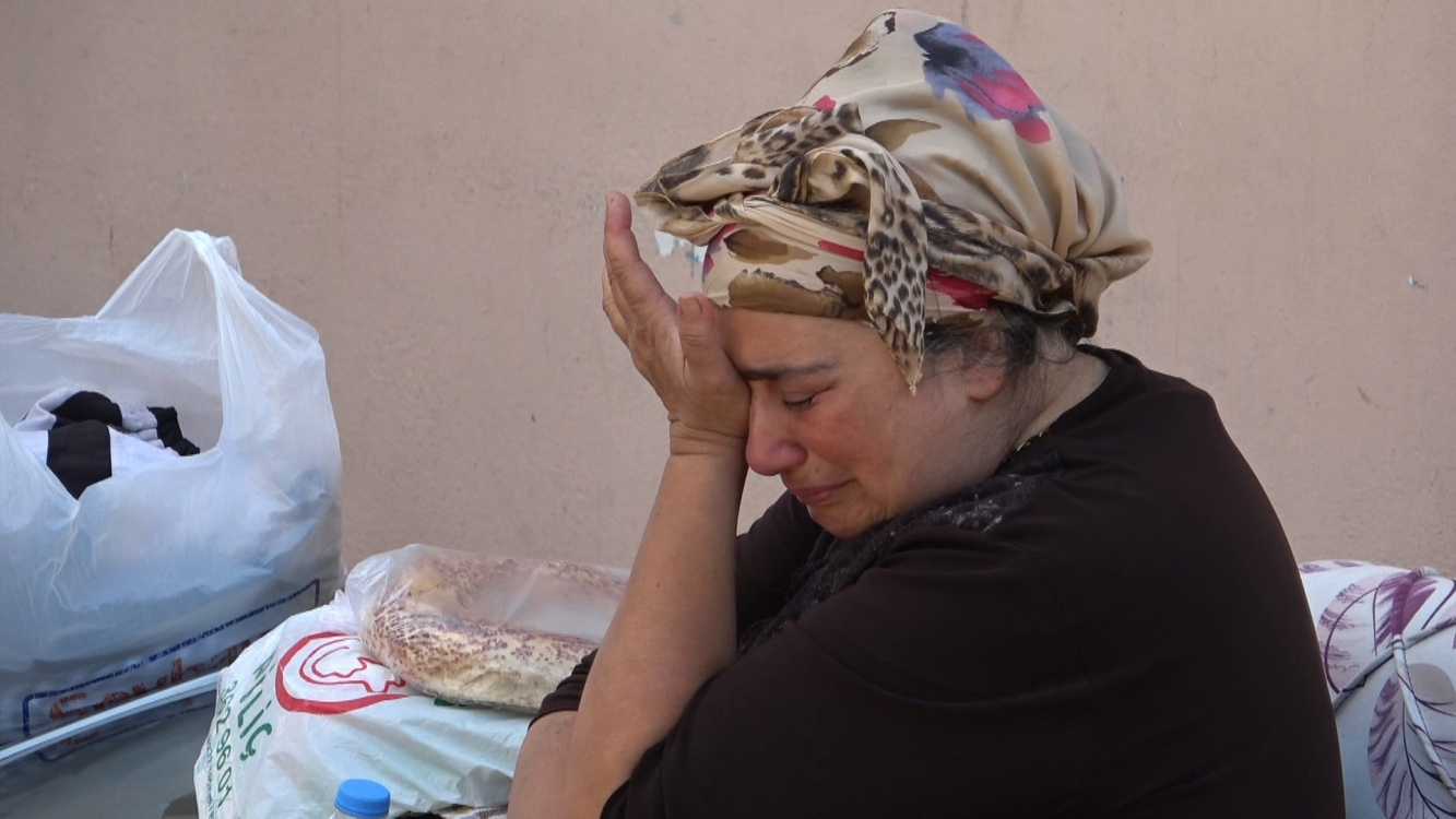 Bursa'da engelli aile kira yüzünden sokakta kaldı - Bursa Hayat Gazetesi-6