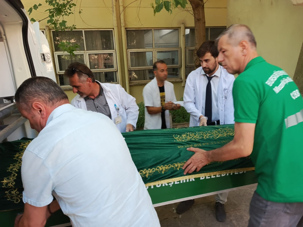 Bursa'da 11 yıl kadavra olarak kullanıldı! Naaşı ailesine verildi - Bursa Hayat Gazetesi-2