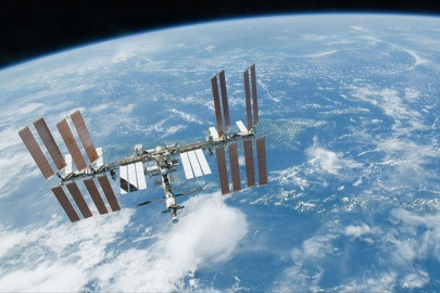 NASA ile SpaceX arasında 843 milyon dolarlık sözleşme imzalandı