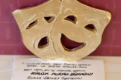 Bursa Devlet Tiyatrosu ödülleri topladı