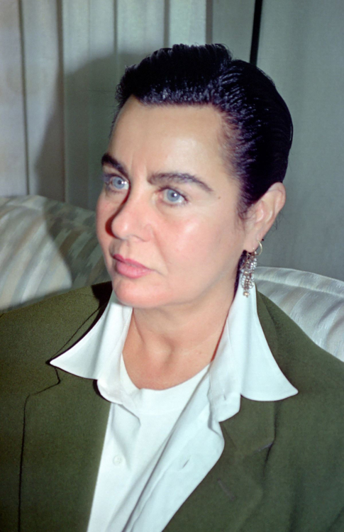 Fatma Girik kimdir? Fatma Girik'in hayatı, filmografisi ve vefatı... -Bursa Hayat Gazetesi-3