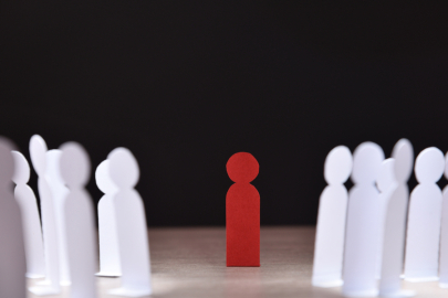 Çifte standart: Adaletsizlik ve eşitsizlik üzerine bir inceleme