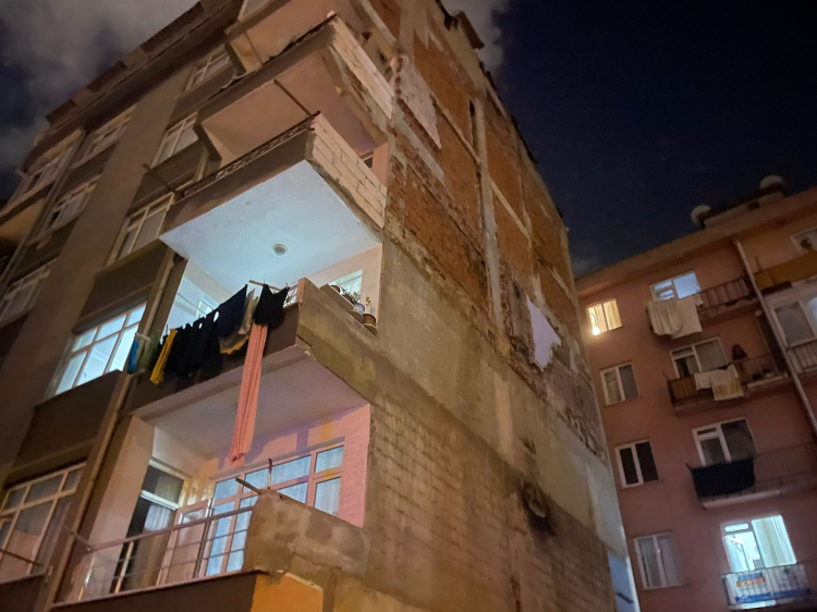 6 katlı binaya tahliye! Bursa Hayat Gazetesi -3