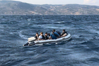 Çanakkale'de 10 kaçak göçmen kurtarıldı 12'si yakalandı