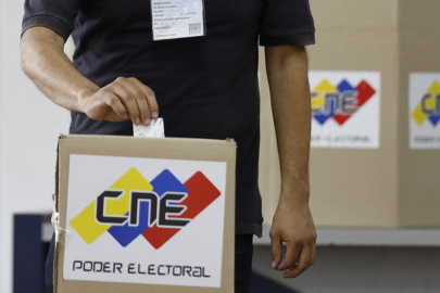 Venezuela’da halk devlet başkanını seçmek için sandığa gitti