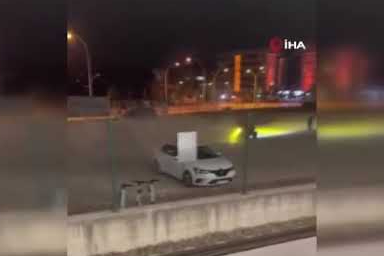 Bursa'da drift atan gençler kameraya yansıdı!