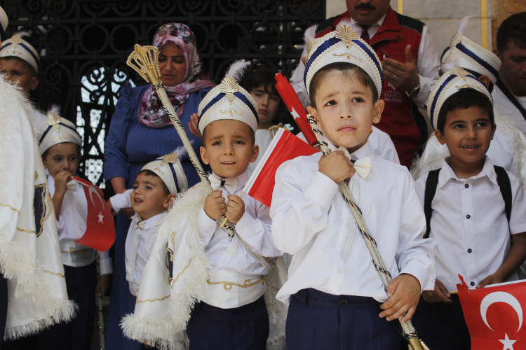 Bursa'da toplu sünnet şöleni düzenlendi - Bursa Hayat Gazetesi-2