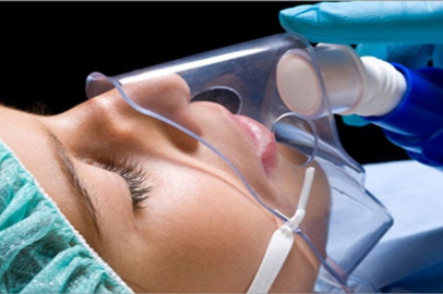 Narkoz ve anestezi: Farklar, etkiler ve geçiş süreleri