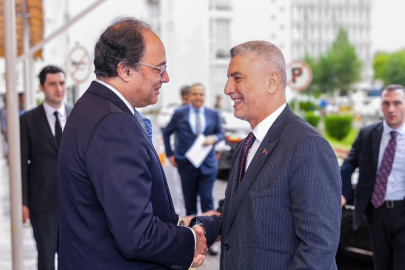 Ticaret Bakanı Ömer Bolat Pakistan'da