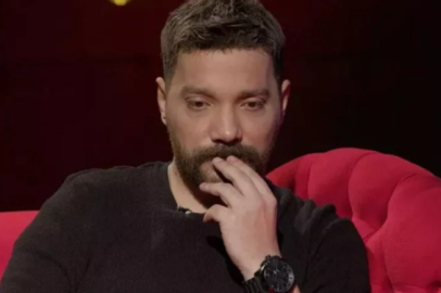 Oğuzhan Uğur: "Ülkemde yaşarken ülkemi özler oldum"