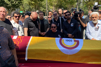 Aydemir Akbaş için Galatasaray Lisesi'nde tören