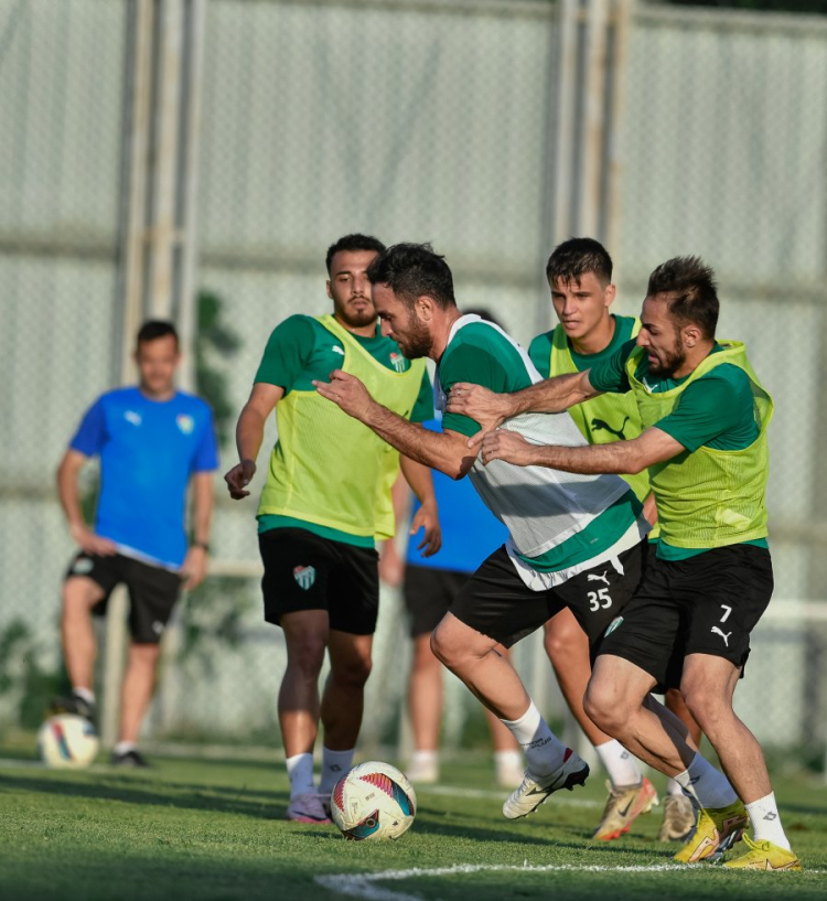 Bursaspor'dan üçüncü etap kamp çalışması!-Bursa Hayat Gazetesi-2