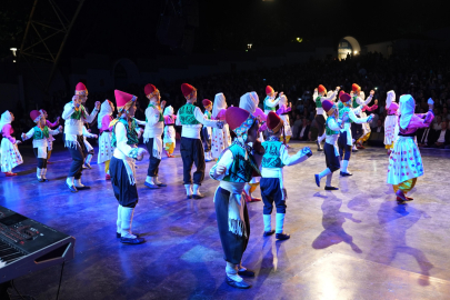 Bursa Osmangazi'de Balkan Festivali'nde unutulmaz anlar