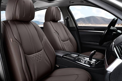 Otomobillerde deri ve kumaş koltuk arasındaki farklar nelerdir?