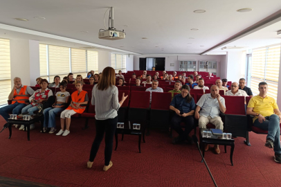 Gemlik Belediyesi personeline Afet Bilinci Eğitimi