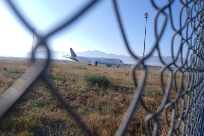 Uçaklarda bomba ihbarlarının önemi: Güvenlik, prosedür ve etkiler