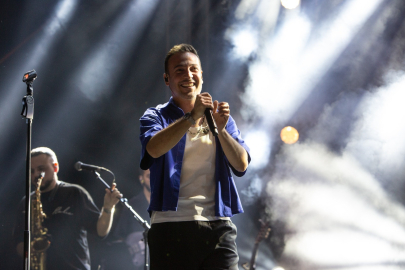 Bursa'da Oğuzhan Koç'tan unutulmaz konser!