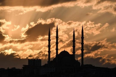 Üç aylar ne zaman başlayacak? 2025 Receb, Şaban ve Ramazan ayı başlama tarihi