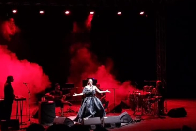 Grammy Ödüllü sanatçı Buika'dan Bursa'da muhteşem performans