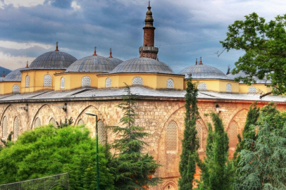 Bursa'da camiler hükümlüler tarafından temizlendi